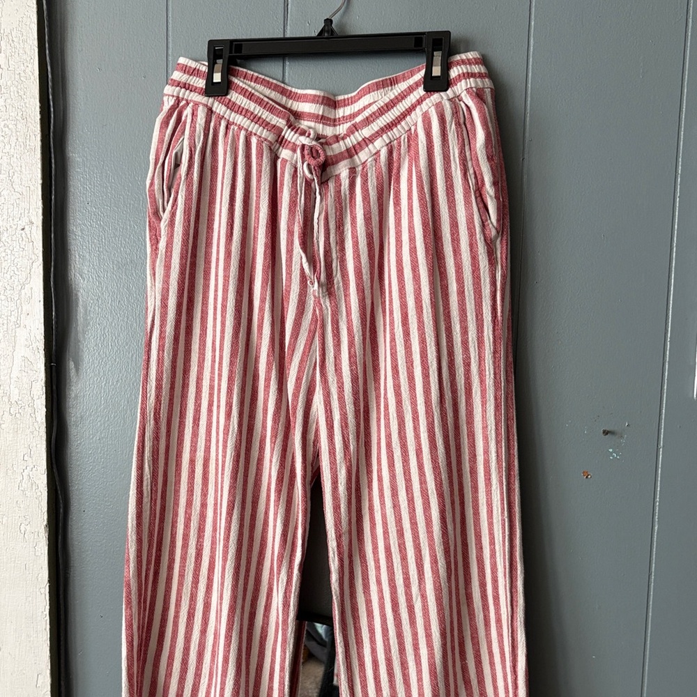 Old Navy Red and White Striped Pants